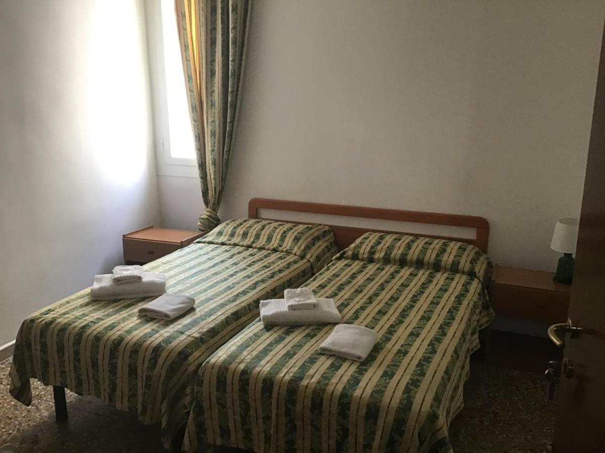 Hotel Primavera Sanremo Exteriör bild