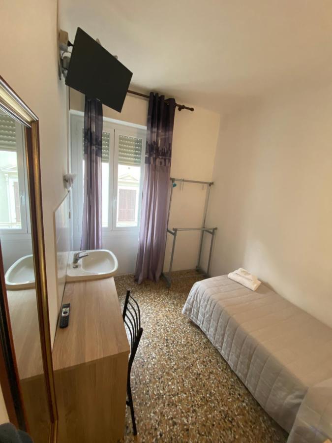 Hotel Primavera Sanremo Exteriör bild