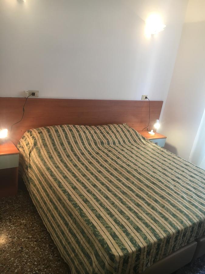 Hotel Primavera Sanremo Exteriör bild