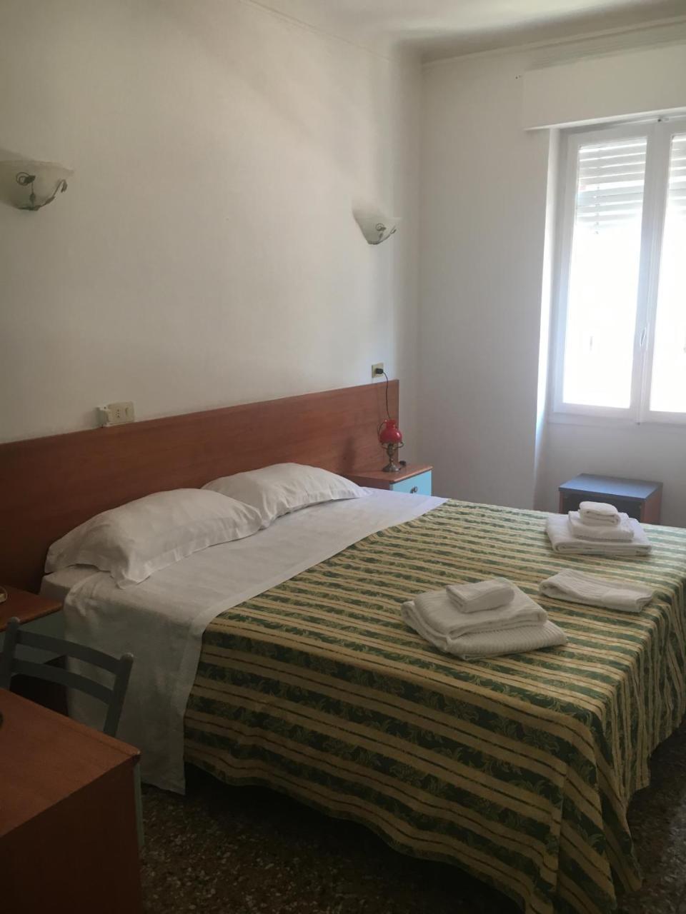 Hotel Primavera Sanremo Exteriör bild
