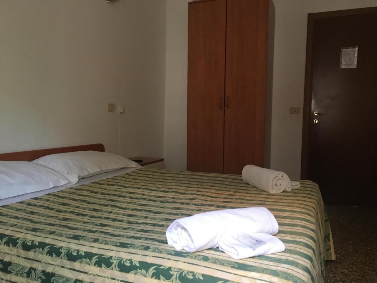 Hotel Primavera Sanremo Exteriör bild